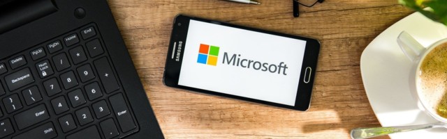 Microsoft Teams Users Need to Update Their iPhones