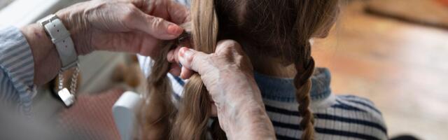 I'm providing my daughter with free childcare. How do I ask if I can move in?