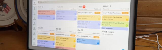 Skylight Calendar 2 Review: How To Sync Your Life On A Digital Display