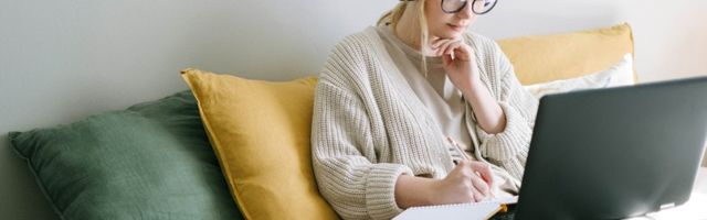 6 Tools to Help You Manage Your Remote Side Hustle Efficiently (and Easily)