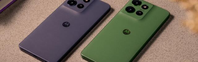 Motorola’s $300 Moto G Power Can Handle the Jacuzzi and Keeps the Headphone Jack