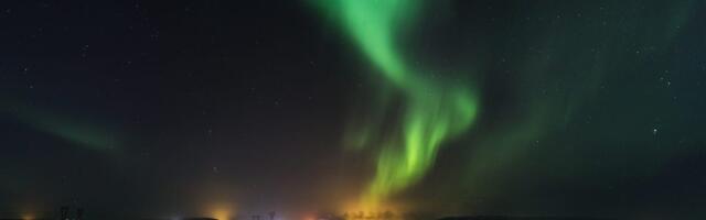 I spent $170 on 4 failed tours to see the northern lights and then finally saw them while waiting at a bus stop