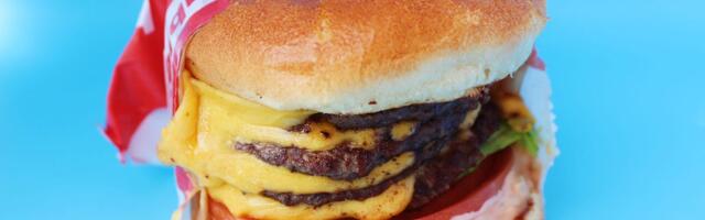 I tried the biggest burgers at 5 fast-food chains and ranked them from worst to best