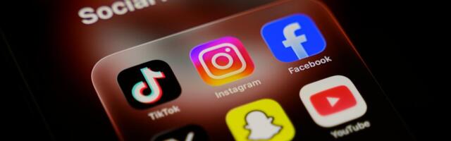 Greece will ban all kids under 15 from using social media