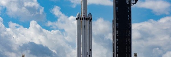 NASA picks SpaceX Falcon Heavy for $332M mission to launch lunar Gateway components in 2024
