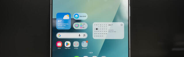 I held the Galaxy Z Fold 7 and it finally feels like Samsung actually tried