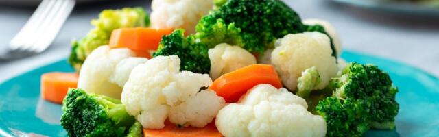 Stop Turning Your Veggies to Mush. This Is How You Should Steam Them