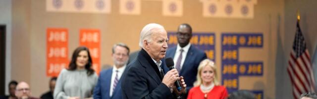 Biden meets with UAW while avoiding Gaza protesters