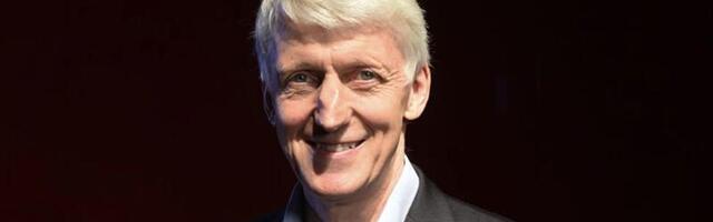 $100 Billion Brains: How AI Highlights the Genius of Human Thinking