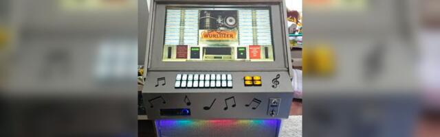 Maker builds Raspberry Pi jukebox and loads it full of custom music