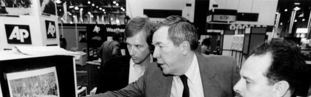 Sunnyvale: Hal Buell, who led AP’s photo operations from darkroom era into the digital age, dies at 92