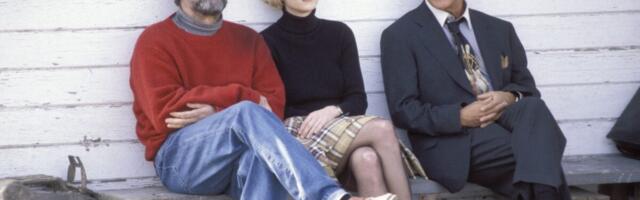 How to Stream the Movie ‘Wag the Dog’ For Free