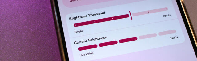 This app gives Android the automatic dark mode feature it desperately needs