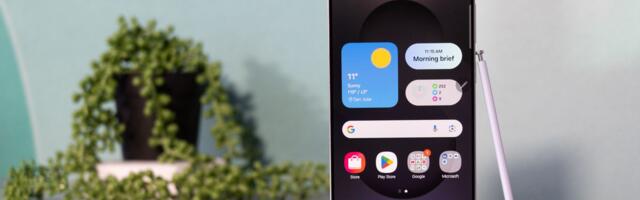 Samsung claims its new Galaxy S25 Ultra glass can survive head-high drops on concrete