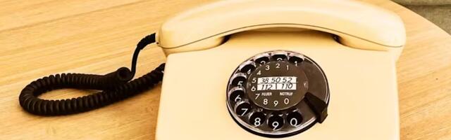 Raspberry Pi and ChatGPT bring AI conversations to your retro rotary phone