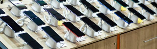 The global smartphone market just had its worst quarter in two years, and memory is to blame