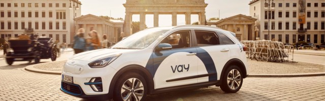 Driverless cars to arrive on European streets next year