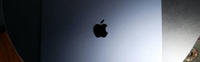 Apple MacBook Air M2 running out of stock, save $300 while you can!