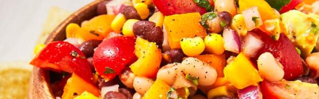 Just 1 cup of black beans curbs inflammation in your body. Here are 4 science-backed recipes to boost your health.