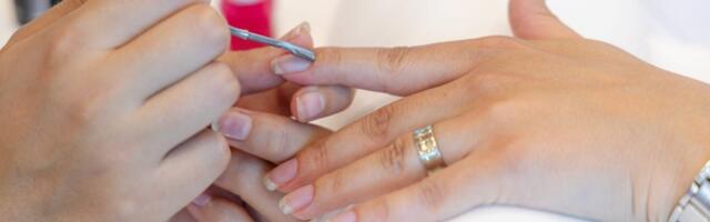 7 red flags to look out for when getting a manicure, according to salon owners