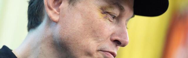 Musk shifts focus to Moon as Mars mission remains years away