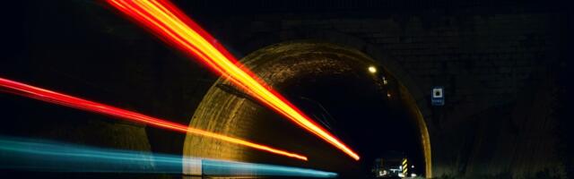 People Fear AI Tech, but Not Enough to Avoid Autonomous Cars