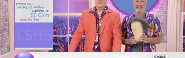 Stephen Colbert teams up with Jon Stewart to auction off Late Show memorabilia