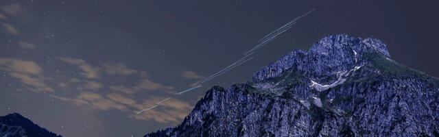 Is That A Starlink Satellite Or Meteor? Here's How To Tell The Difference