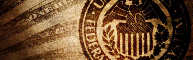 ETF Outflows Signal Risk Aversion Before FOMC, Powell Speech: Crypto Daybook Americas