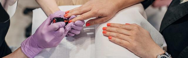 9 things you should never do in a nail salon, according to salon owners and nail techs