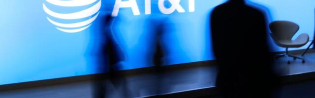 FCC angers small carriers by helping AT&T and Starlink buy EchoStar spectrum