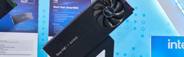 This Intel 'server' on a PCIe card has up to 38 Xeon cores, 64GB RAM, two SSDs —  and yes, it can even charge your smartphone