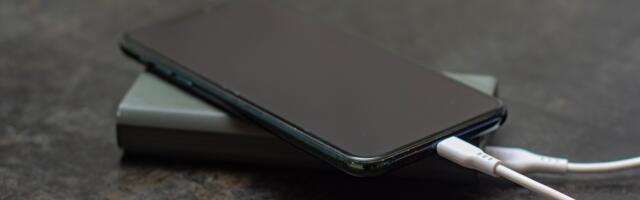 Is It Normal For Portable Chargers To Get Hot? Here's When You Should Worry