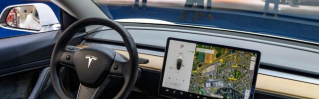 Finally! Tesla starts using cabin cameras to monitor drivers using Autopilot