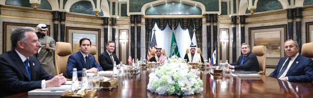 Is Trump about to hand Ukraine to Russia?