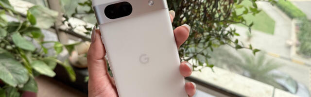 A Pixel 8 was left in a hot tub for four days, here’s what happened