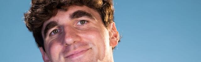 I quit my job at Microsoft to pursue comedy. Pursuing my passion wasn't always glamorous — but here's how I did it.