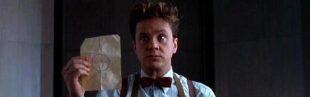 The perfect New Year’s Eve comedy turns 30