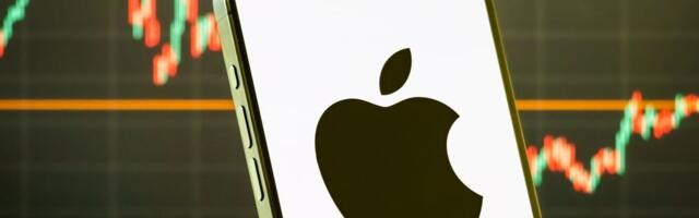 Why Reddit, Meta, and Apple revenue is soaring amid tariff threats and economic headwinds