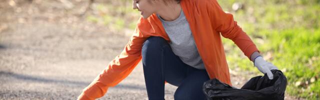 Psychology says people who pick up litter even when no one is watching usually display these 7 traits that are becoming increasingly rare