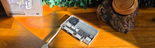 Sharge Disk Pro 2TB review: Great sustained writes, active cooling, and a built-in hub