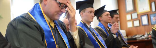 Graduation ceremony speaker blasted by boos when she calls AI 'the next industrial revolution' — why Gen Z cheers for a time before AI