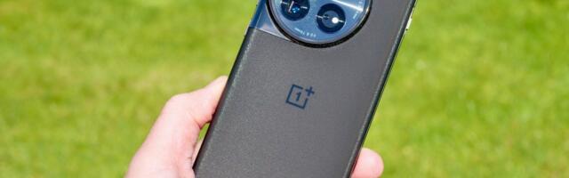The incredible OnePlus 12 has a $100 discount today