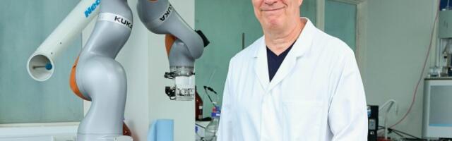 Robots promise to take the grunt work out of laboratory experiments