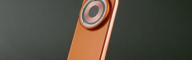 Nomad's New Stellar Orange Charger and Find My Card Match the iPhone 17 Pro