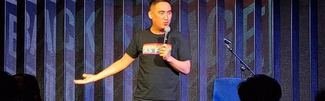 I work in advertising during the day and stand-up comedy at night. The jobs are surprisingly similar.