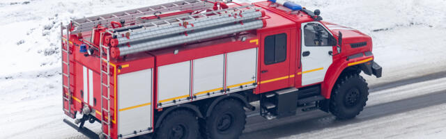 What Are The Chains Beneath Fire Trucks & Ambulances For?