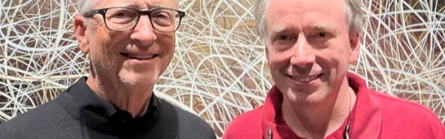 Long-time rivals Bill Gates and Linus Torvalds meet for the first time, have dinner — 'No major kernel decisions were made, but maybe next dinner'