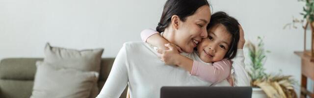 9 flexible side hustles perfect for moms with zero extra time