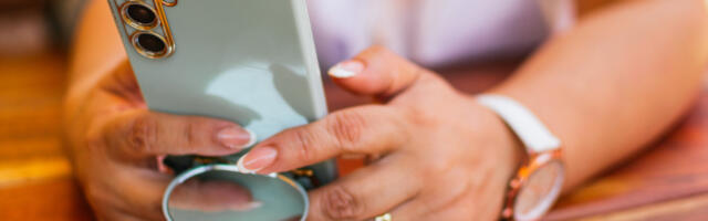 10 Handy Accessories For The Back Of Your Phone